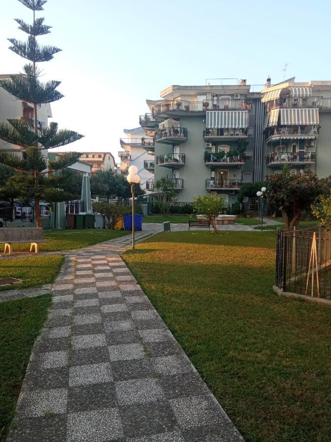 B&B Cleopatra Скалеа Екстер'єр фото